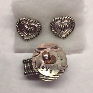 Silver ring and silver heart earrings to match.